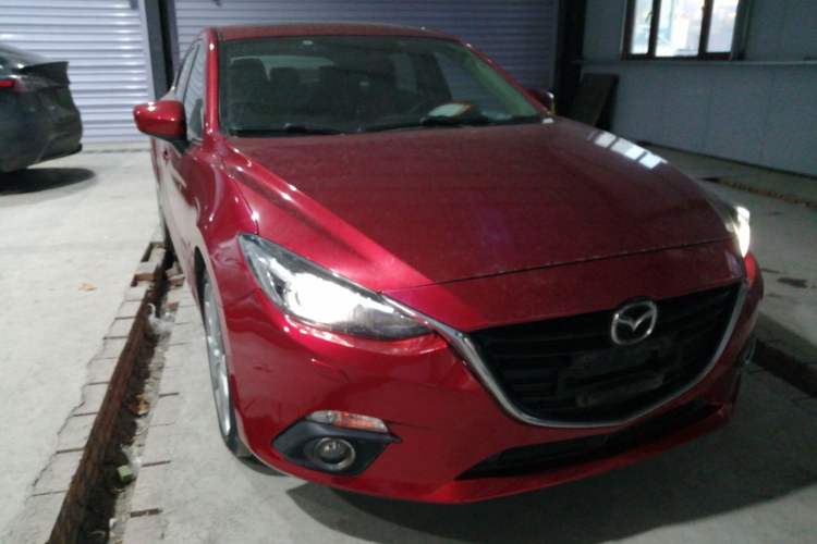 Used Mazda Mazda 3 Axela 2014 Hatchback 2.0L Automatic Flagship Model