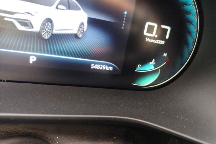 Used Roewe i5 2021 Revised Version 1.5L CVT Diamond Edition