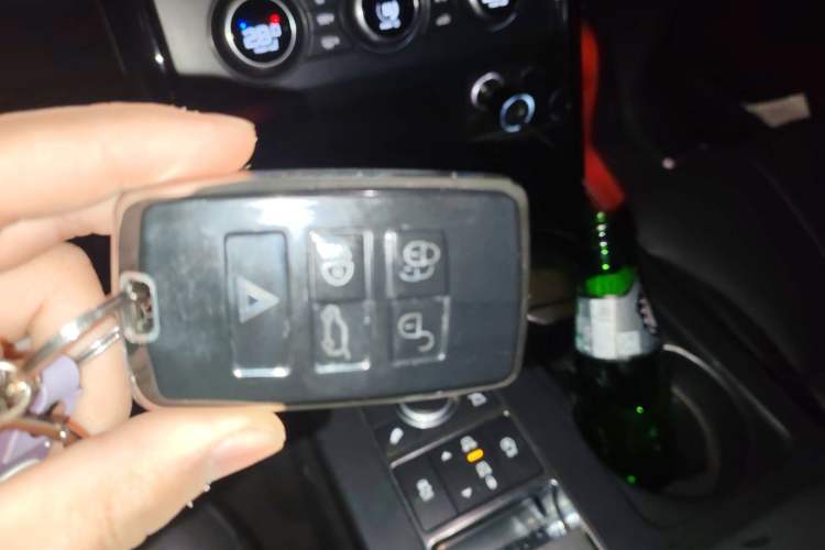 Used Land Rover Discovery 2018 3.0 SC V6 SE