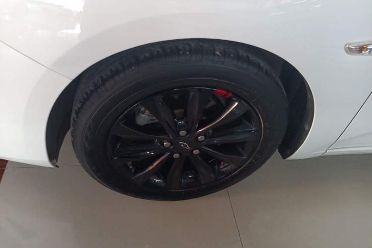 Used Chevrolet Monza 2020 Light Hybrid Redline 320T Dual-Clutch Thrilling Edition
