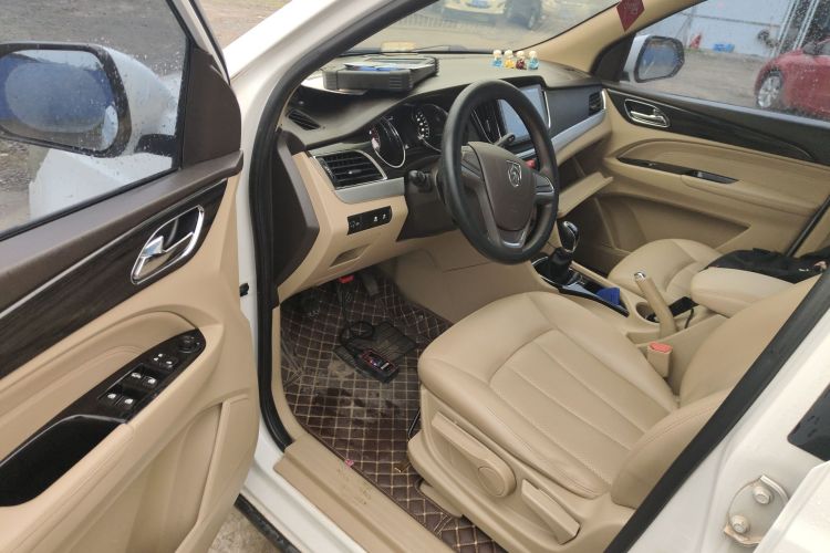 Used Baojun 730 2016 1.5L Manual Comfort Version 7 Seats China V Emission Standard