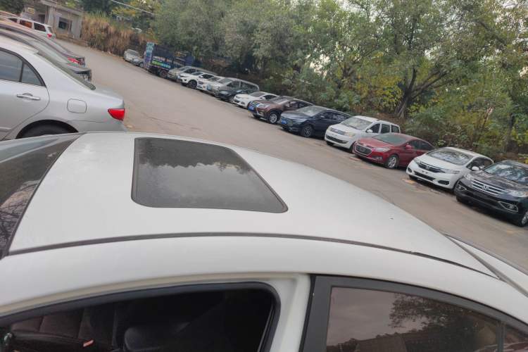 Used Kia K3 2016 1.6L Automatic with Sunroof
