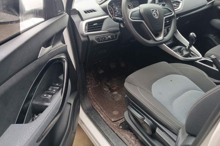 Used Baojun 530 2018 1.5T Manual Comfort Model China V Standard
