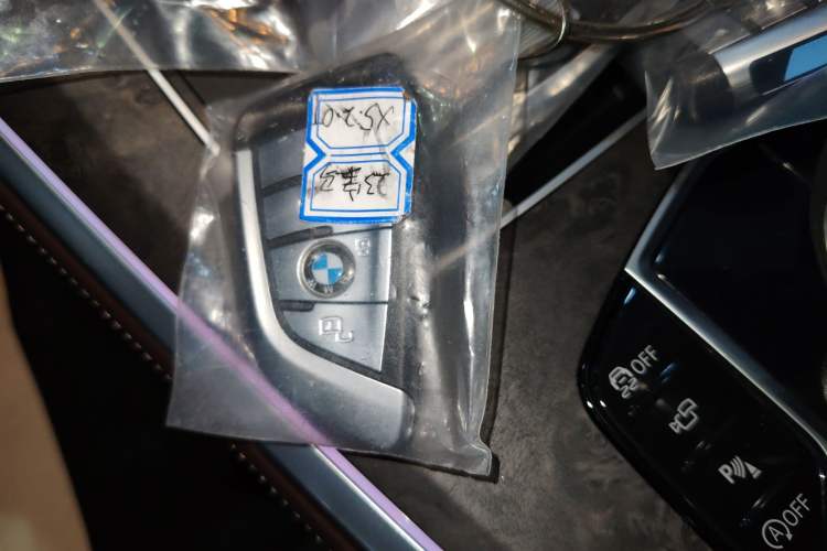 Used BMW X5 2022 Restyled xDrive 30Li Luxury Version M Sport Package
