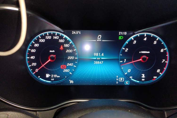 Used Mercedes-Benz GLC 2020 Facelift GLC 260 L 4MATIC Luxury Edition
