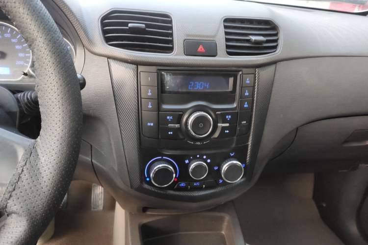 Used Wuling Hongguang 2014 1.5L S Standard Version
