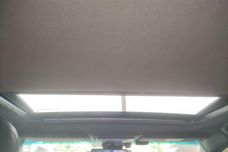 Used Toyota Avalon 2019 Dual-Engine 2.5L Luxury Edition China V Standard
