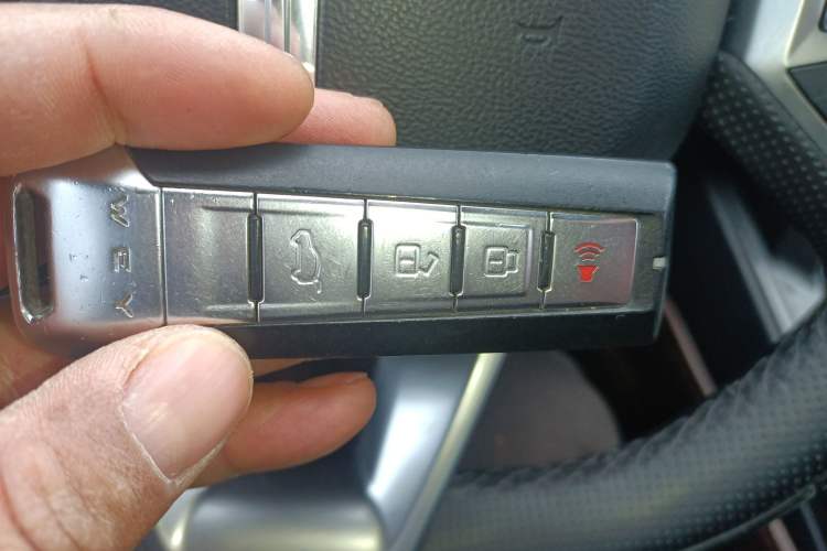 Used Wey VV7 2017 2.0T Ultra-Luxury Version
