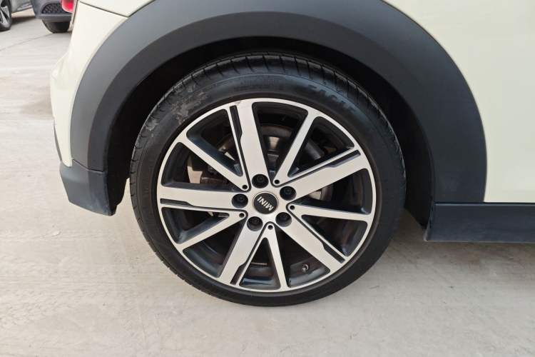 Used  MINI 2023 1.5T COOPER Artist