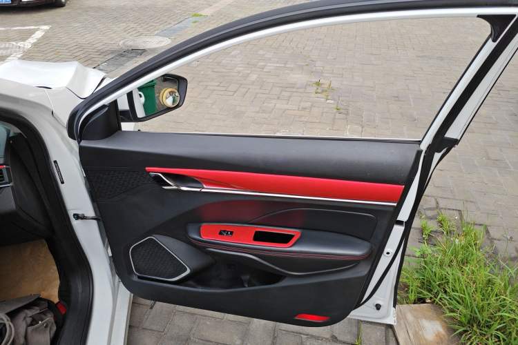 Used Geely Auto Binray 2018 14T CVT Binyi Edition
