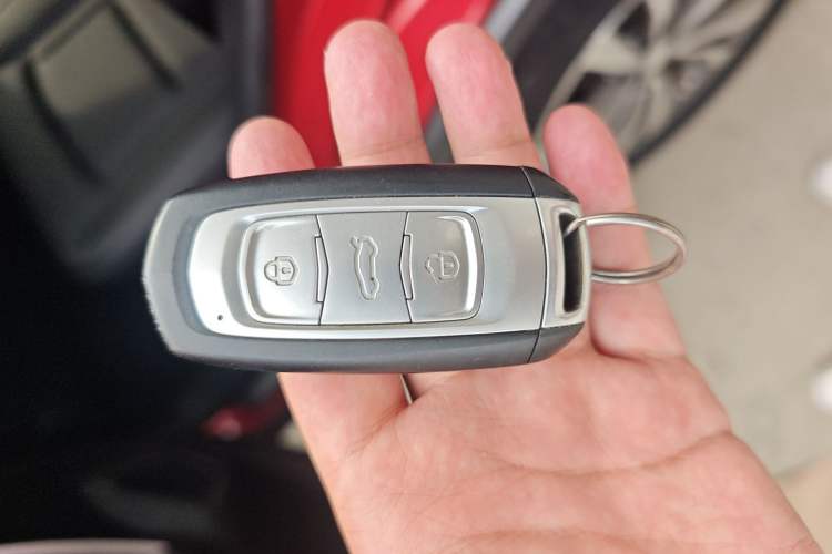 Used Geely Auto Emgrand X7 Sport 2016 1.8TD Automatic Smart Connectivity Version
