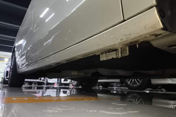 Used Buick GL8 2022 ES Land Cruiser 653T Luxury Model