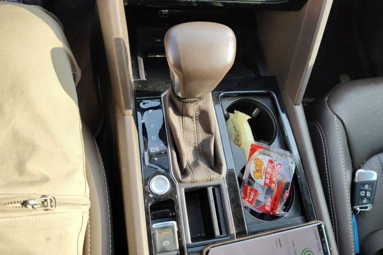 Used Volkswagen Viloran 2020 330TSI Luxury Edition