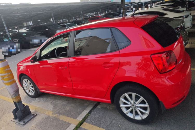 Used Volkswagen Polo 2016 1.6L Automatic Comfort Model
