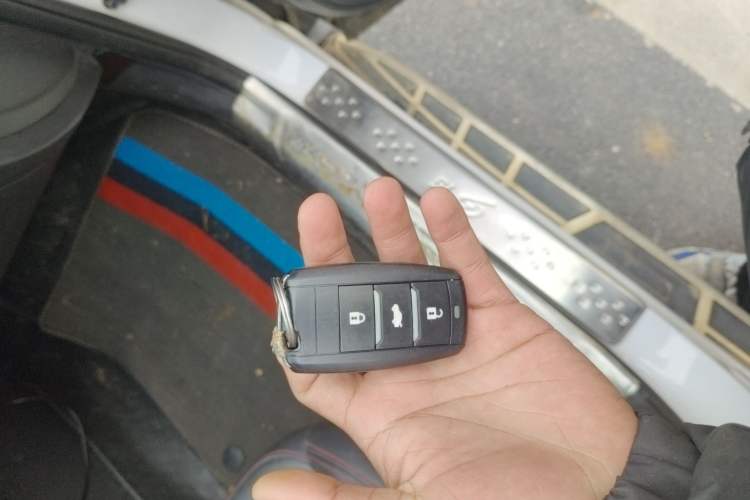 Used Changan CS75 2017 Shangku Edition 1.5T Manual ZhiXiang Model