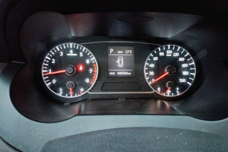 Used Land X7 2016 2.0T Panoramic Prestige Edition
