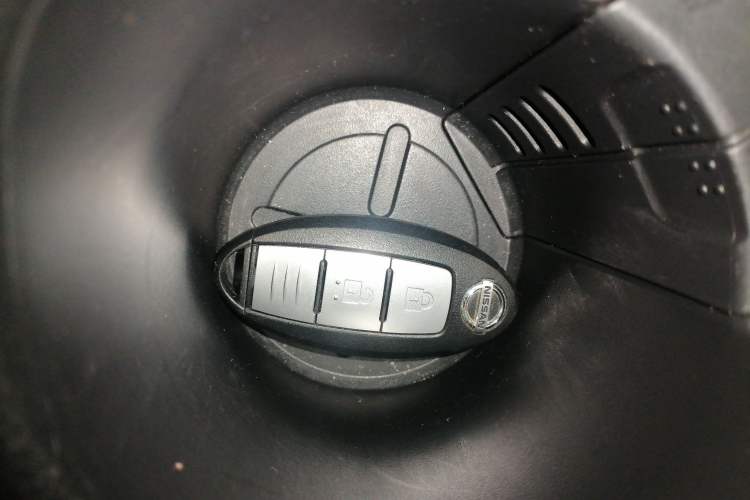 Used Nissan X-Trail 2019 2.0L CVT Smart Connect Comfort Edition 2WD
