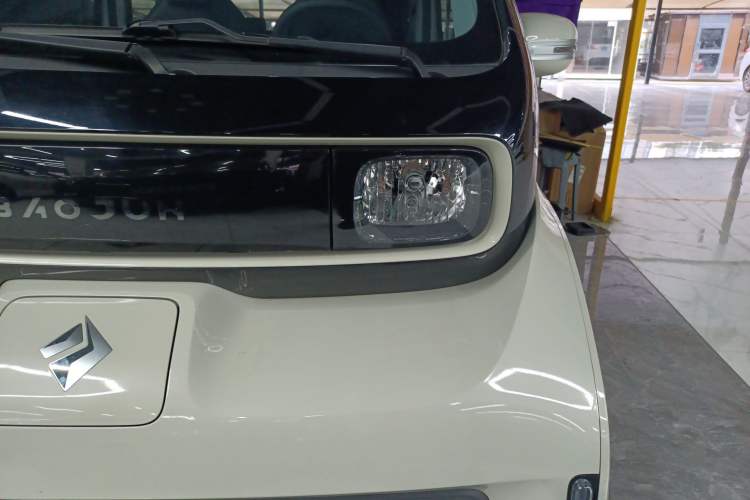 Used Baojun KiWi EV 2021 Designer Lithium Iron Phosphate
