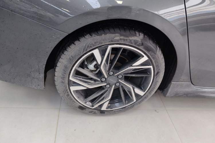 Used Lynk & Co 03 2023 1.5TD DCT JingPro
