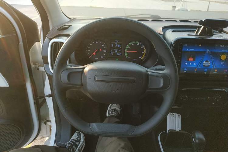 Used Roewe Clever 2022 311km QiQi BoBo Edition
