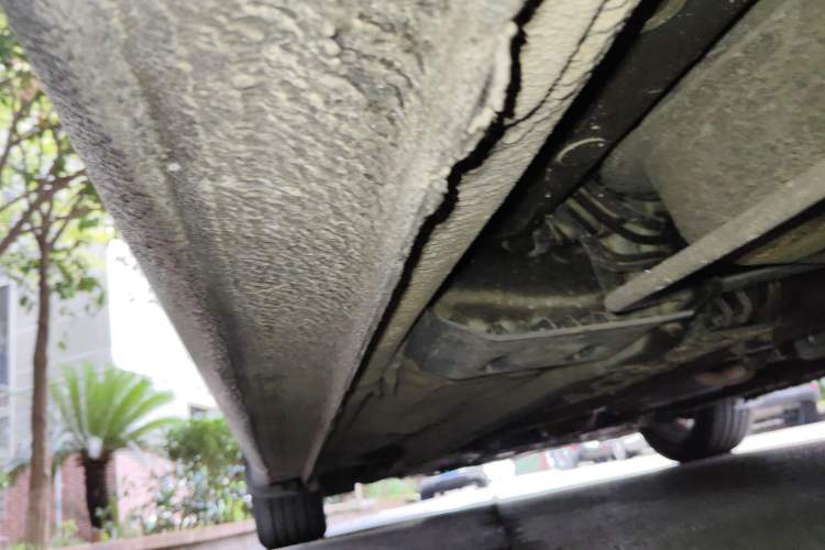 Used Kia Carens 2013 2.0L 5-Seater Automatic Comfort Version China IV Standard
