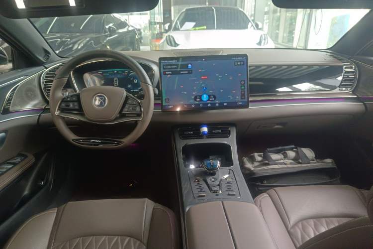 TDK.VehicleDetails.img