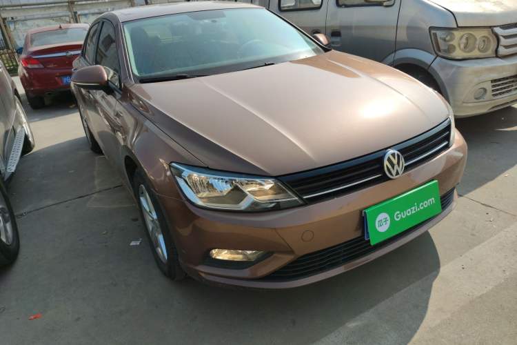 Used Volkswagen Lamando 2015 230TSI DSG Fashion Edition
