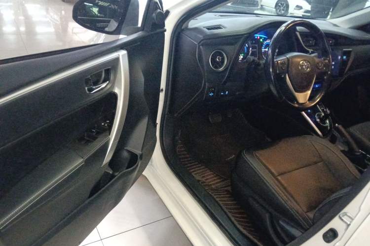 Used Toyota Corolla 2017 Revised Dual-Engine 1.8L E-CVT Elite Edition