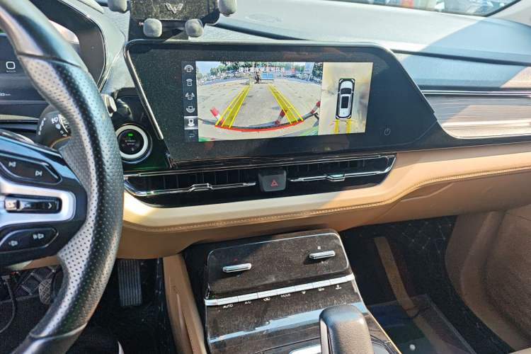 Used Wuling Victory 2023 2.0L DHT Luxury Edition
