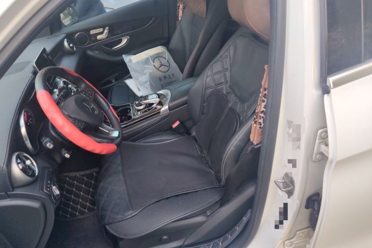 Used Mercedes-Benz GLC 2017 GLC 260 4MATIC Luxury Model
