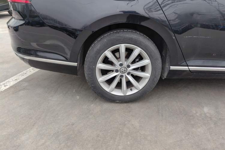 Used Volkswagen Magotan 2019 330TSI DSG Leading Edition China V Standard
