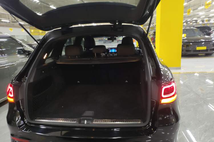 Used Mercedes-Benz GLC 2020 Facelifted GLC 260 L 4MATIC Dynamic Edition