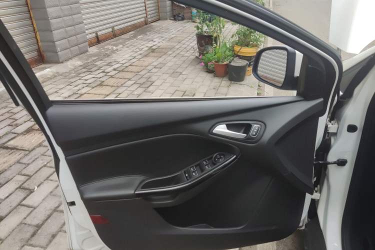 Used Ford Focus 2020 Hatchback Classic 1.5L Automatic Trendy Model
