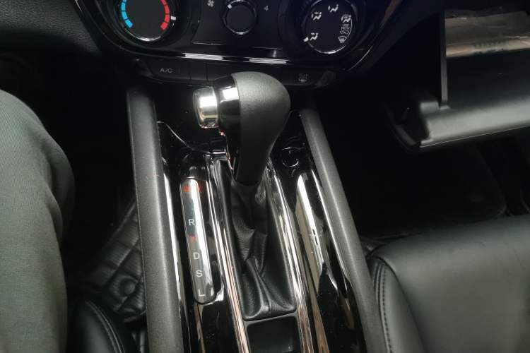 Used Honda Vezel 2017 1.5L CVT 2WD Comfort Model