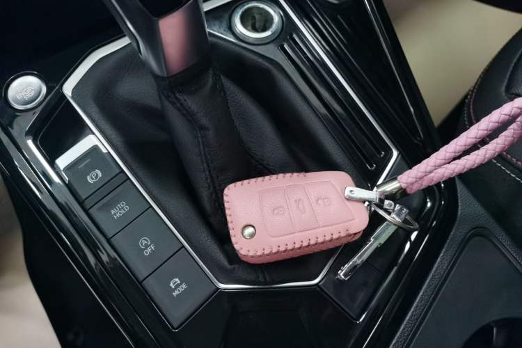 Used Volkswagen Tayron 2020 330TSI Two-Wheel Drive Luxury Smart Connectivity Version
