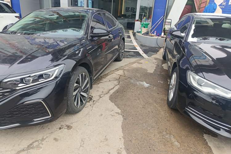 Used Volkswagen Passat 2022 330TSI Starry Luxury Edition – Exclusive Special Edition