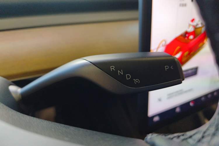 Used Tesla Model Y 2021 Standard Range Rear-Wheel Drive Version