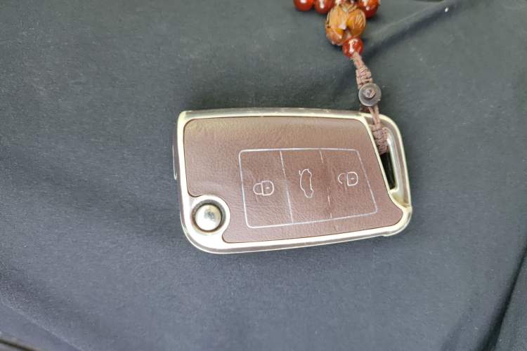 Used Volkswagen Tiguan L 2019 330TSI Automatic Two-Wheel Drive Panoramic Comfort Edition China VI Standard