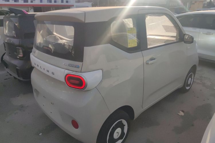 Used Wuling Hongguang MINIEV 2024 3rd Generation 215km Youth Edition
