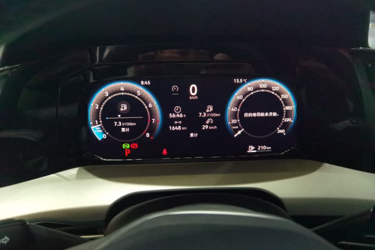 Used Volkswagen Golf 2025 300TSI Pro
