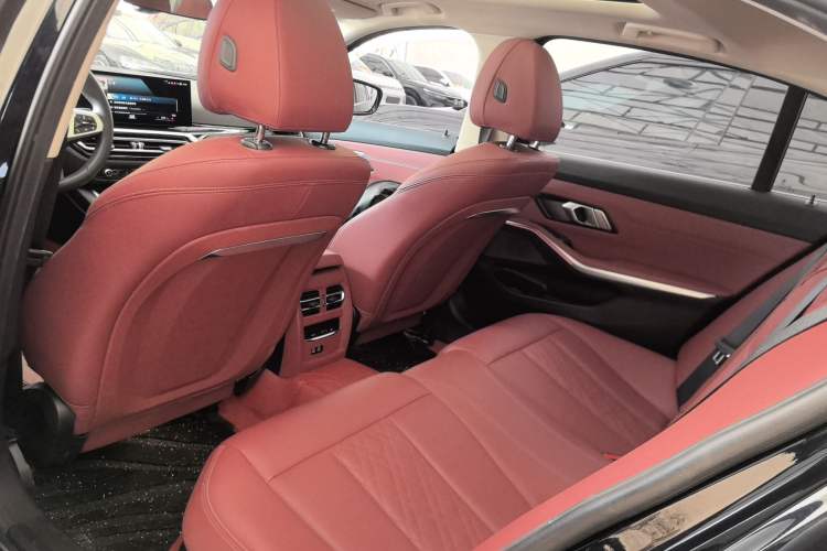 Used BMW i3 2022 eDrive 35 L
