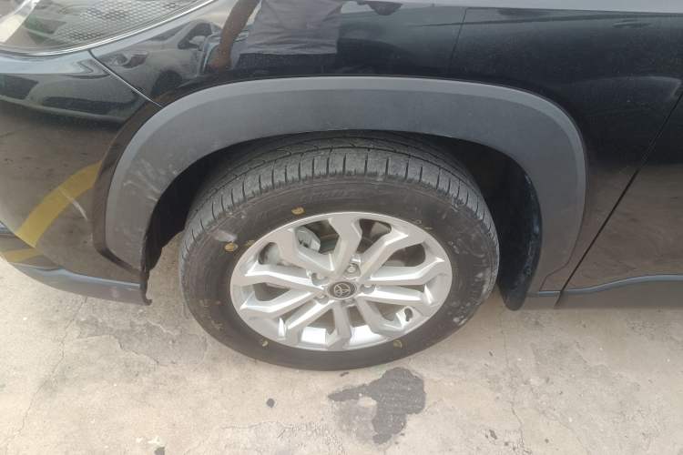 Used Toyota FRONTLANDER 2023 2.0L CVT Elite Edition
