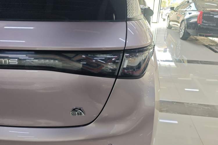 Used BYD Dolphin 2021 405 km Free Version
