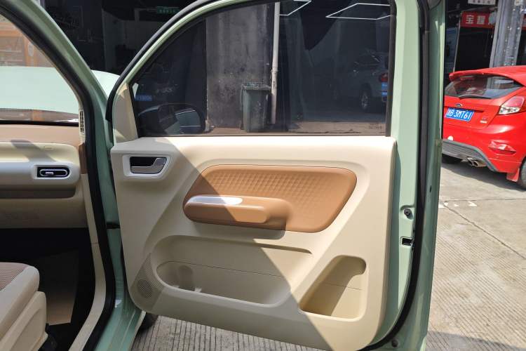 Used Wuling Hongguang MINIEV 2024 3rd Generation 215km Youth Edition
