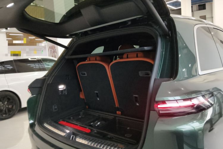 Used Li Auto L8 2023 Pro Model
