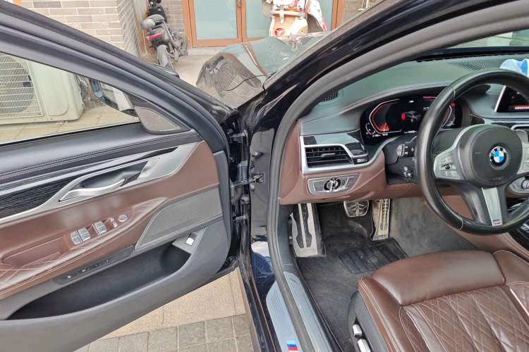 Used BMW 7 Series 2021 740Li Leading Model M Sport Package