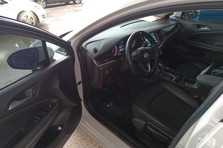 Used Buick Verano 2018 Sedan 20T Dual-Clutch Leading Model
