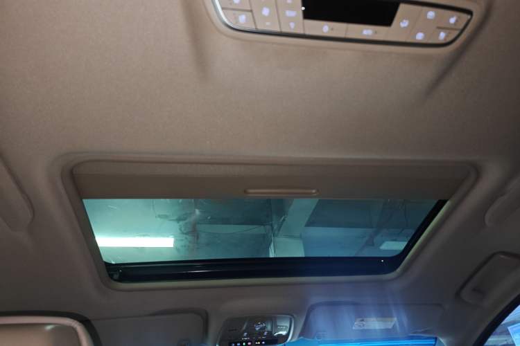 Used Buick GL8 2020 ES Land Cruiser 653T Luxury Model