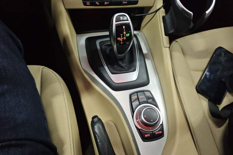 Used BMW X1 2014 sDrive18i Leading Model
