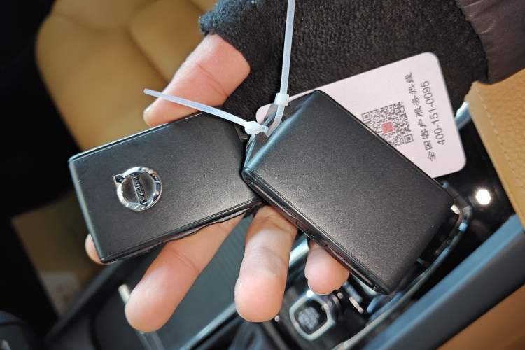 Used Volvo XC60 2019 T5 4x4 Zhiyuan Edition China VI Standard
